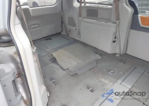 2010 Chrysler Town & Country New Limited z USA, uszkodzony, nr VIN 2A4RR7DX2AR501888